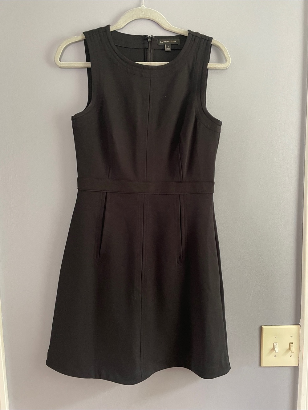 Banana Republic Women's Black Sleeveless Fit & Flare Dress